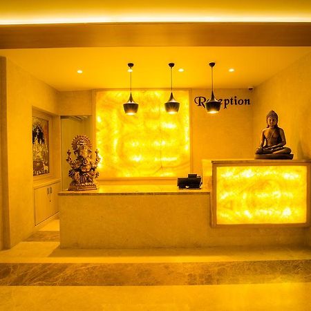 Hotel Radha Prasad Ироду Экстерьер фото