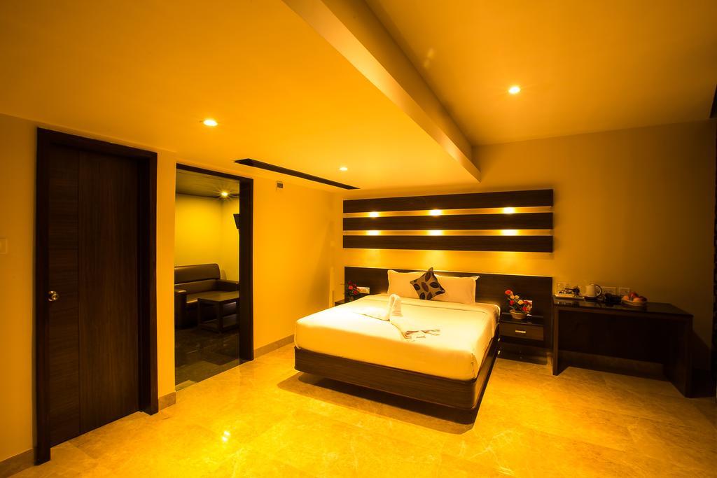 Hotel Radha Prasad Ироду Номер фото