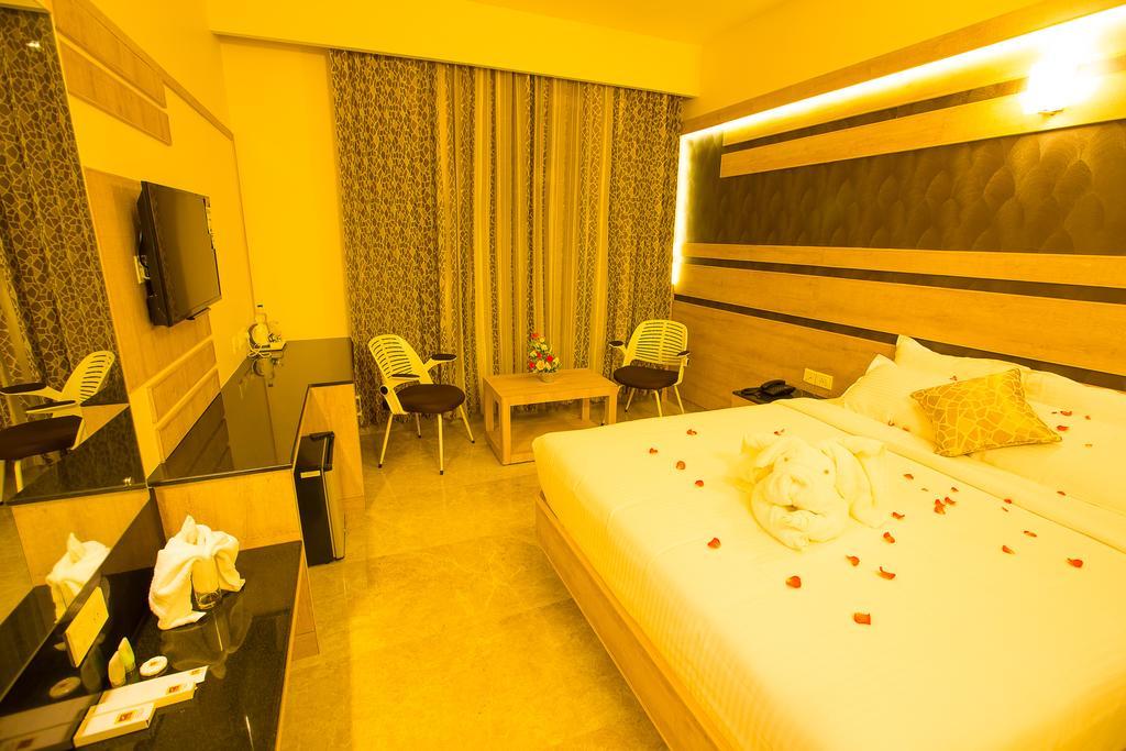 Hotel Radha Prasad Ироду Номер фото