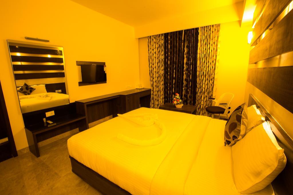 Hotel Radha Prasad Ироду Номер фото